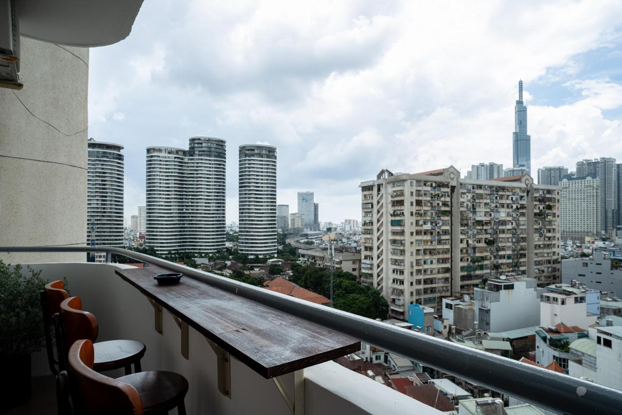 Cool Urban Oasis Near Downtown By Circadian * Ho Chi Minh City